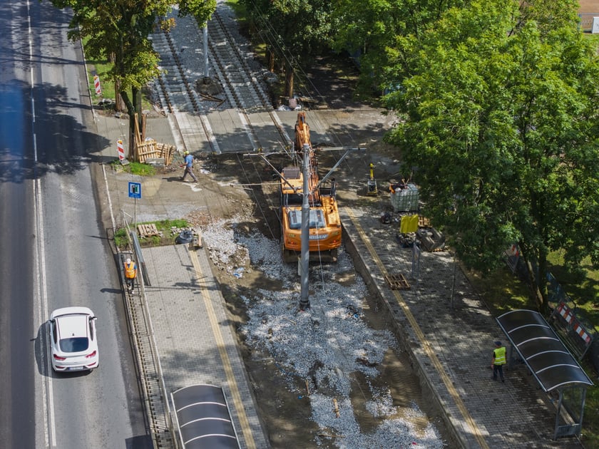 Budowa torowiska na ulicy Kosmonautów z lotu ptaka