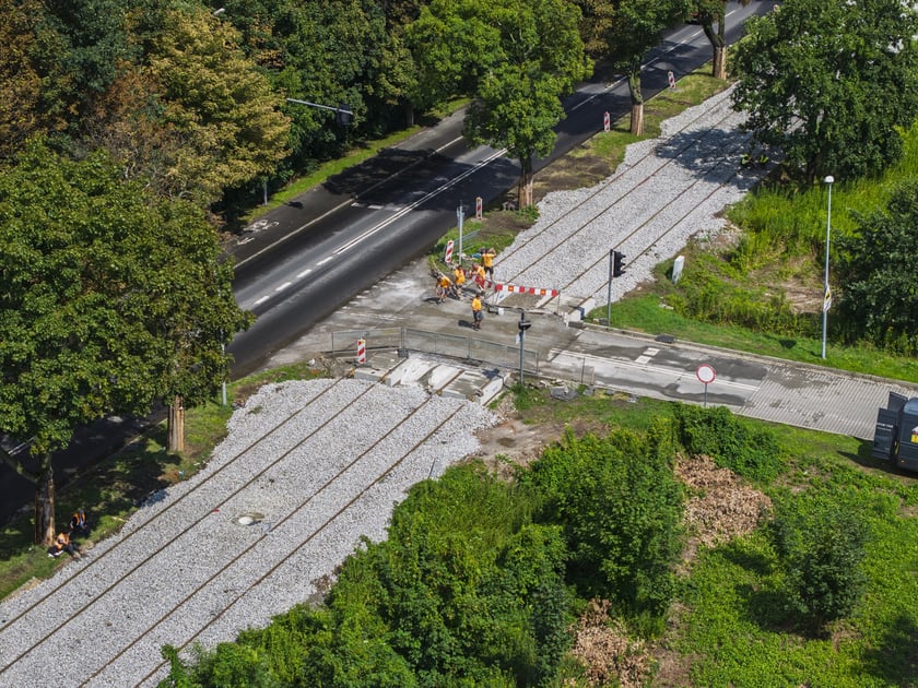 Budowa torowiska na ulicy Kosmonautów z lotu ptaka