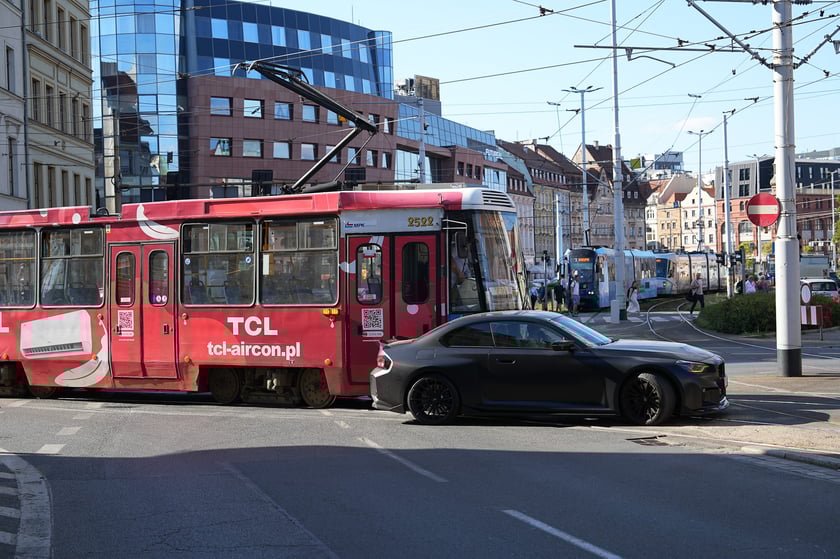 Wypadek na skrzyżowaniu Krupniczej i Kazimierza Wielkiego 19 sierpnia