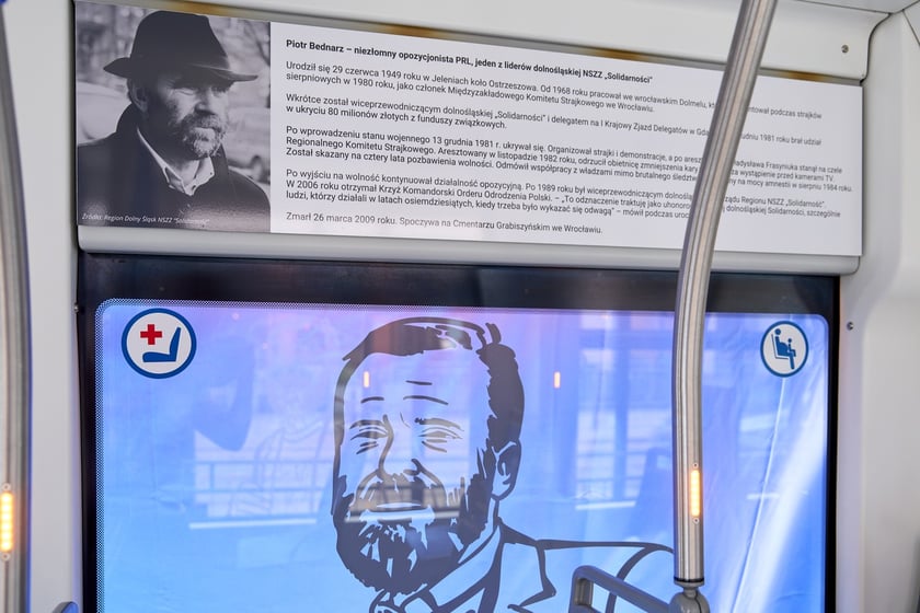 Tramwaj im. Piotra Bednarza – nadanie imienia. Uczestnicy spotkania, 22 sierpnia 2025 r.