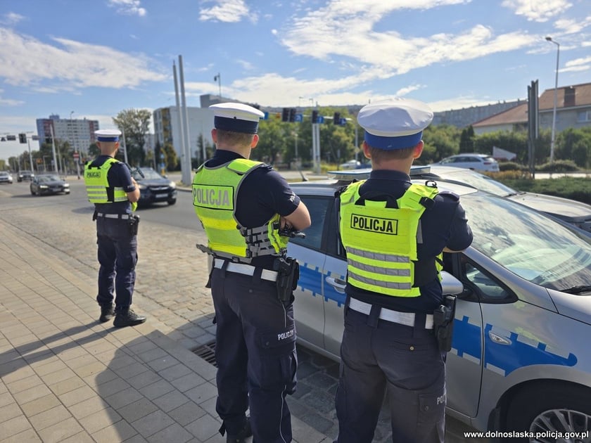 W ten weekend dużo więcej policyjnych patroli na drogach