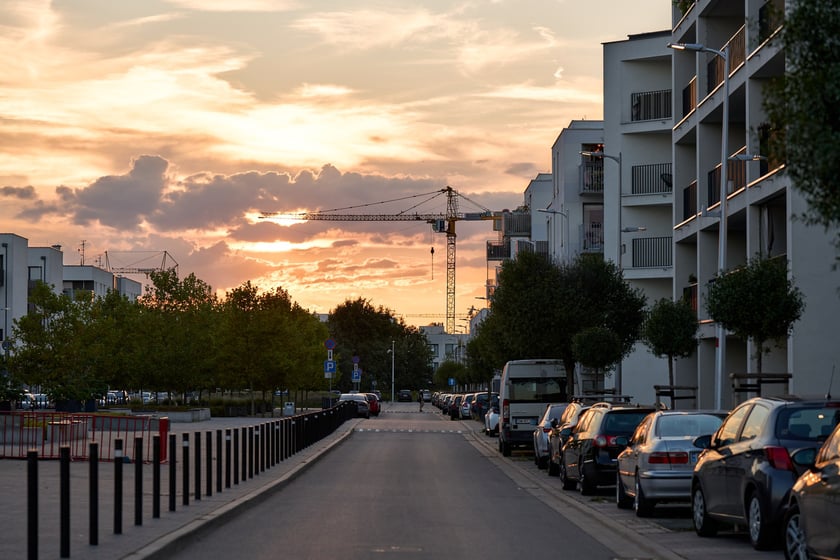 Aleja Architektów i jej otoczenie - istniejące i powstające budynki na Nowych Żernikach na osiedlu Leśnica