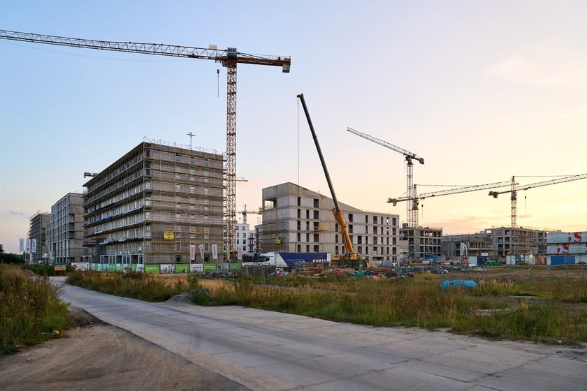 Aleja Architektów i jej otoczenie - istniejące i powstające budynki na Nowych Żernikach na osiedlu Leśnica