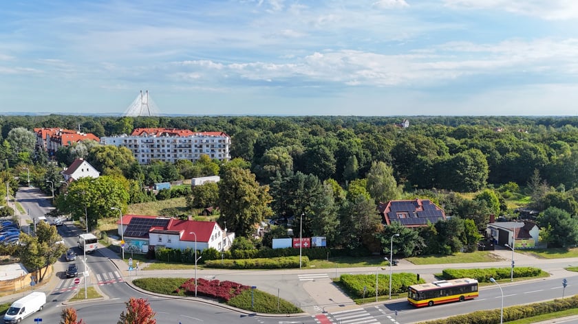 Widok na działkę Develii i okolice - rondo Bartoszewskiego i ulicę Pilczycką