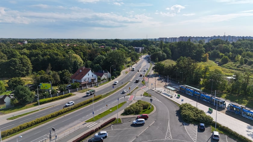 Widok na działkę Develii i okolice - ulicę Pilczycką