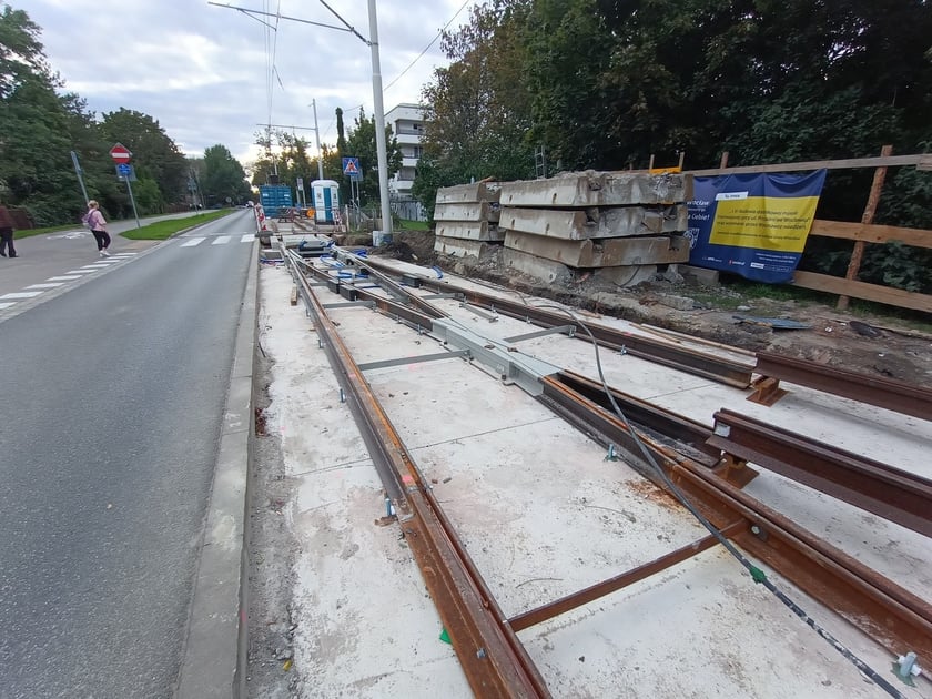 Budowa mijanki na ul. Przyjaźni. 16 września 2025 r.