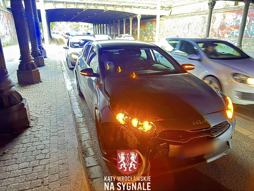 Rozbite samochody. Utrudnienia na Pułaskiego