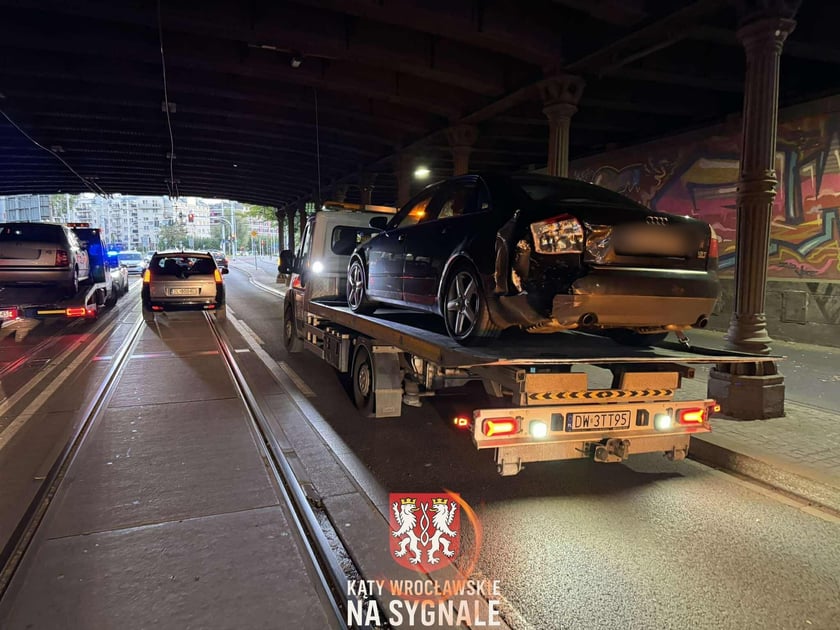 Rozbite samochody. Utrudnienia na Pułaskiego