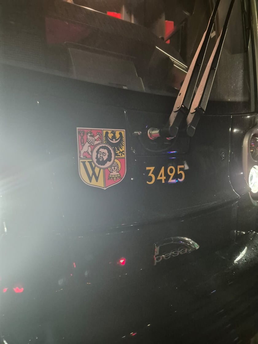 Transport nowego tramwaju Pesa we Wrocławiu