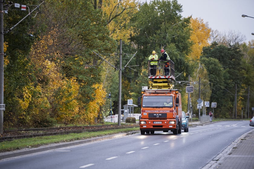 Powiększ obraz: Awaria trakcji tramwajowej na ul. Kwidzyńskiej.