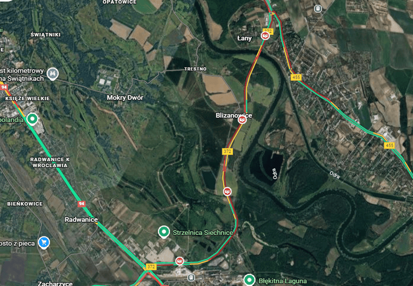 Powiększ obraz: <p>Utrudnienia w ruchu na Wschodniej Obwodnicy Wrocławia, 01.12.2025, stan na godz. 17.13</p>