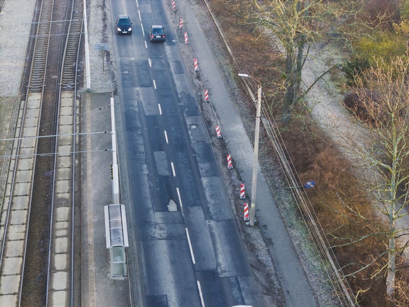 Powiększ obraz: Widok z lotu ptaka na odcinek ul. Grabiszyńskiej, który będzie remontowany w ramach programu Wrocław na Dobrej Drodze.