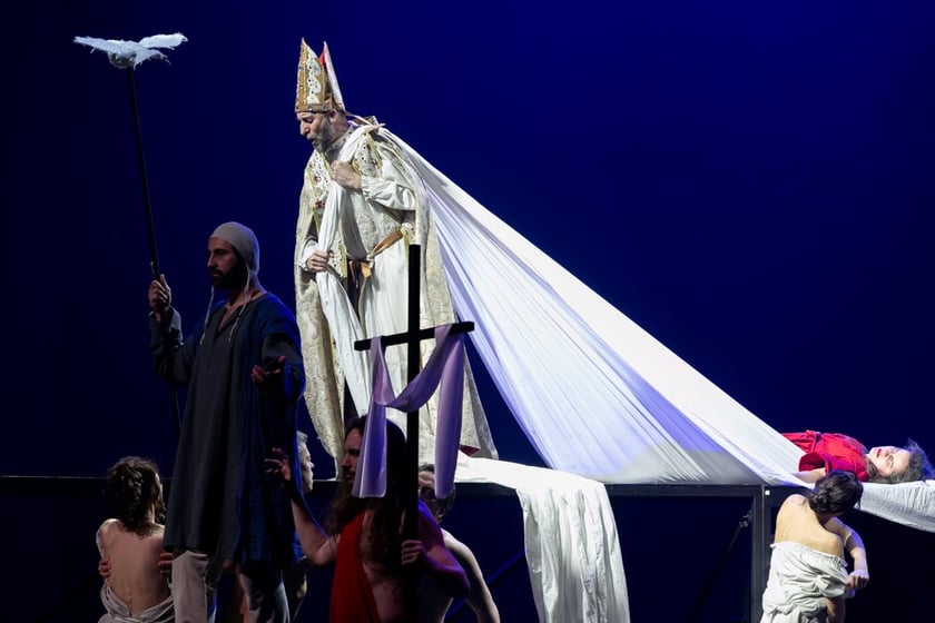 Między nogami Leny, czyli Zaśnięcie Najświętszej Marii Panny