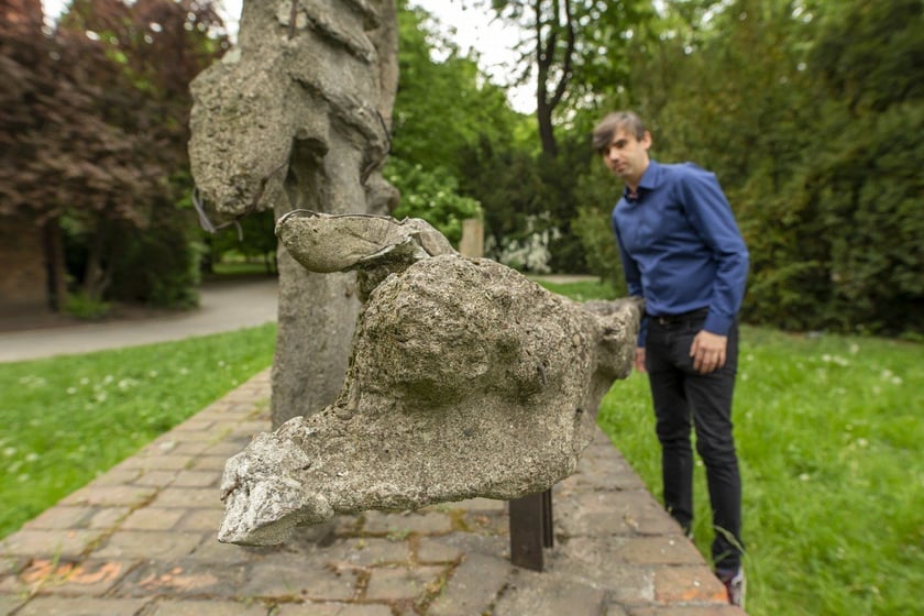 Pomnik Rozstrzelanych Zakładników w Nowym Sączu Władysława Hasiora