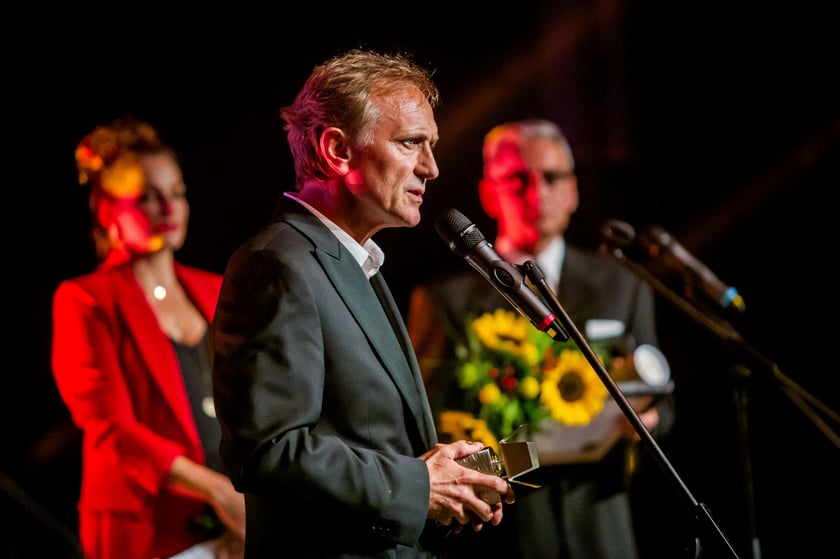 Nagrodę - "Platynowego Szczeniaka" - odebrał w ubiegłym roku Andrzej Chyra