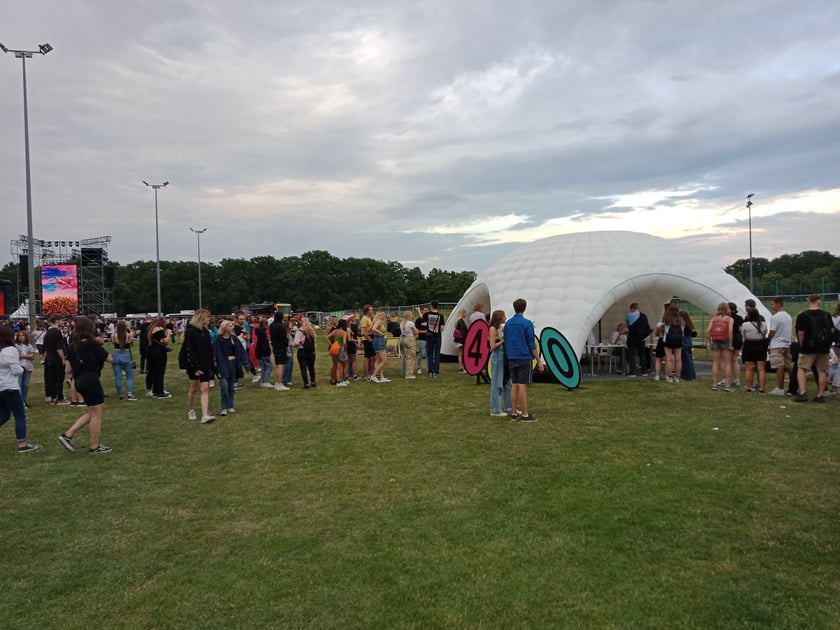 Kolejka do poparcia Maty na prezydenta