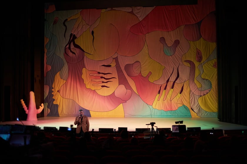 próba prasowa do spektaklu ?Priscilla Królowa Pustyni. Musical? w Capitolu