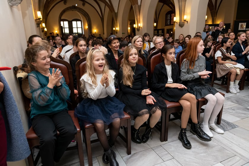 Uroczystość przyznania stypendiów artystycznych dla młodzieży, Sala Wielka Ratusza we Wrocławiu, 12.10.2022.