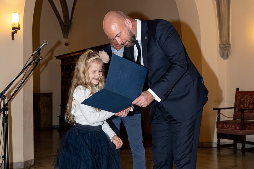 Uroczystość przyznania stypendiów artystycznych dla młodzieży, Sala Wielka Ratusza we Wrocławiu, 12.10.2022.