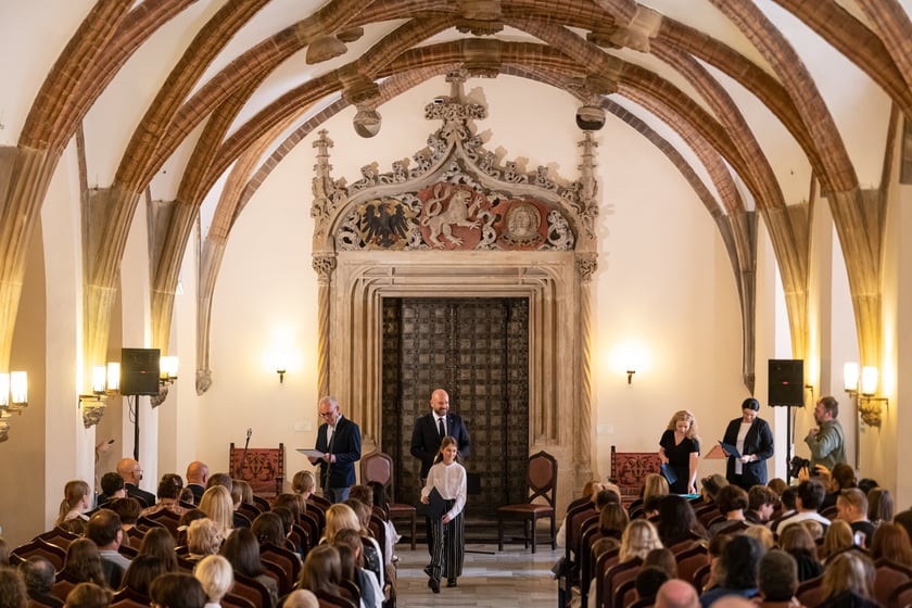 Uroczystość przyznania stypendiów artystycznych dla młodzieży, Sala Wielka Ratusza we Wrocławiu, 12.10.2022.