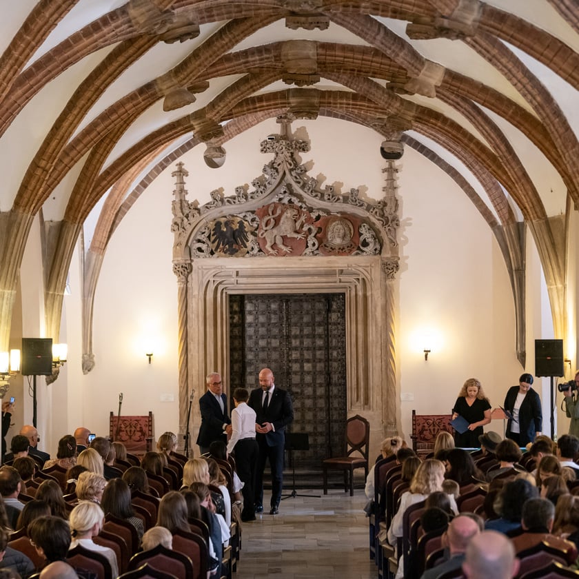 Uroczystość przyznania stypendiów artystycznych dla młodzieży, Sala Wielka Ratusza we Wrocławiu, 12.10.2022.