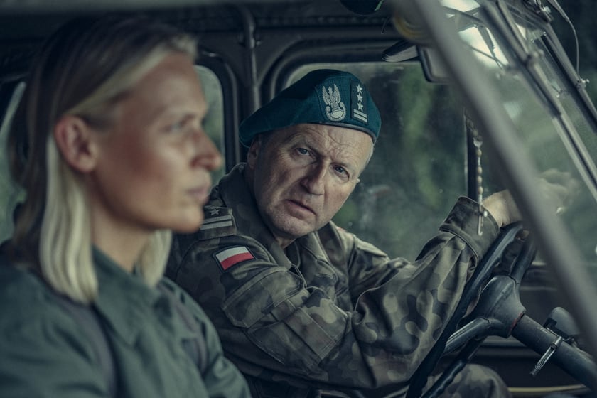 kadry z serialu ?Wielka woda? Netflixa