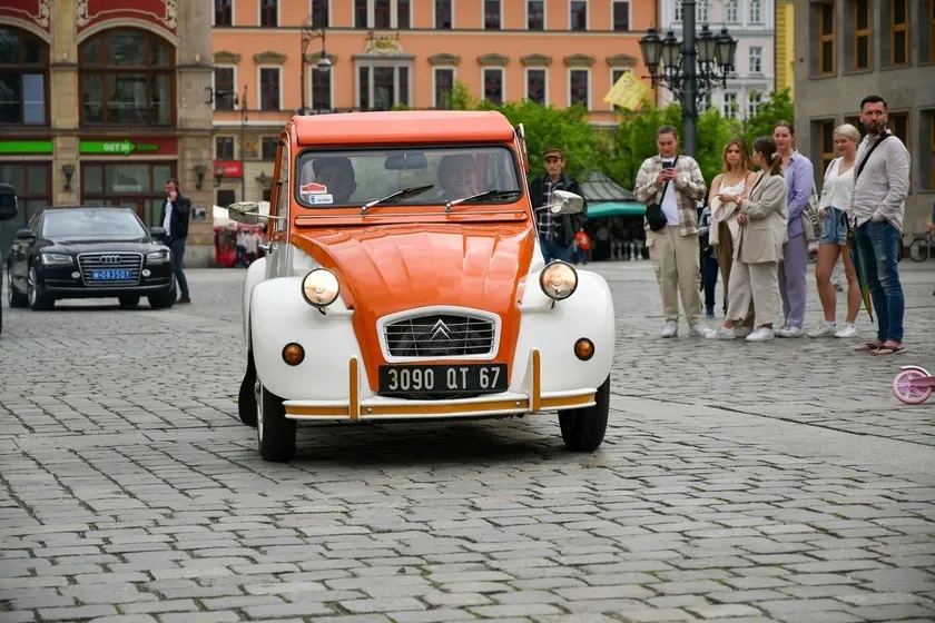 Wrocław, maj 2022, na planie filmu Jana Holoubka