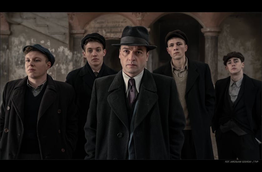 Na zdjęciu kadr z serialu "Erynie"