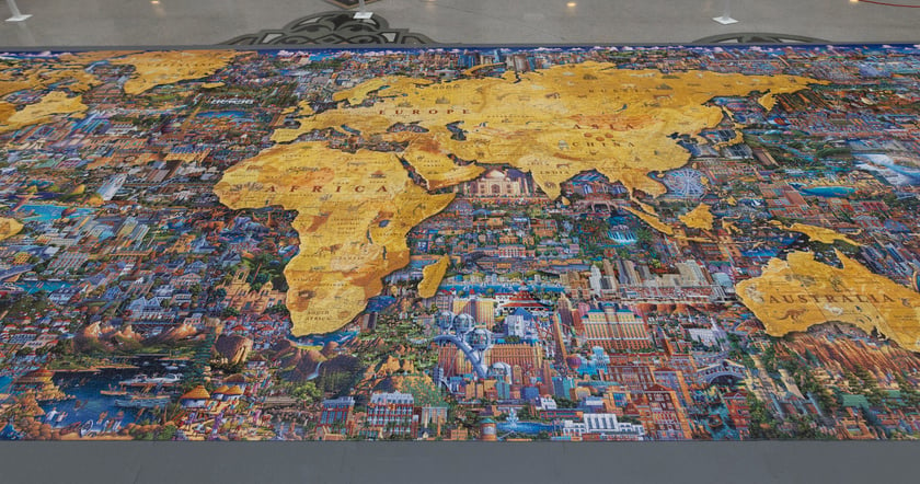 Na zdjęciu największe puzzle świata i ułożona z nich mapa świata w Muzeum Narodowym