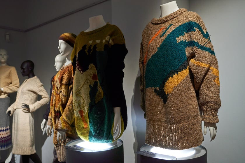 Wystawa poświęcona modzie stanu wojennego i dekadzie lat 80. w Muzeum Narodowym we Wrocławiu