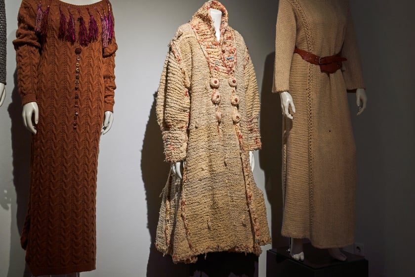 Wystawa poświęcona modzie stanu wojennego i dekadzie lat 80. w Muzeum Narodowym we Wrocławiu