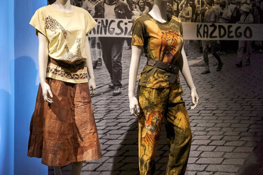 Wystawa poświęcona modzie stanu wojennego i dekadzie lat 80. w Muzeum Narodowym we Wrocławiu