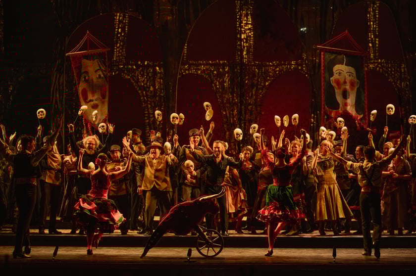 Opera Wrocławska, scena z opery &bdquo;Carmen&rdquo;