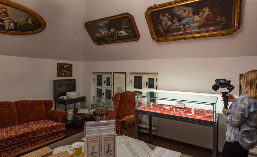 Wystawa &bdquo;Nie zmarnujcie niepodległości. Srebra Funduszu Obrony Narodowej&rdquo; w Centrum Historii Zajezdnia