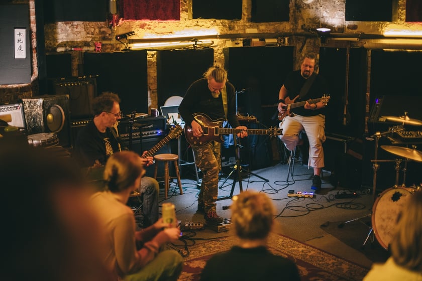 Wydarzenia Święta Podwórk Neonów przyciągnęły wielu wrocławian