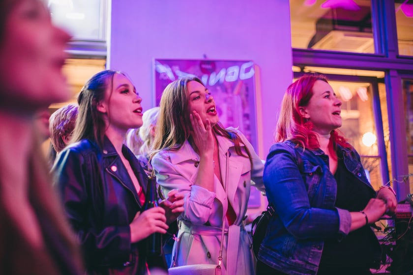 Wydarzenia Święta Podwórk Neonów przyciągnęły wielu wrocławian