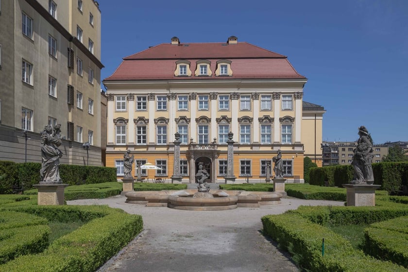 Skarby Wrocławia &ndash; Pałac Kr&oacute;lewski, w kt&oacute;rym zobaczymy najcenniejsze eksponaty związane z historią Wrocławia.