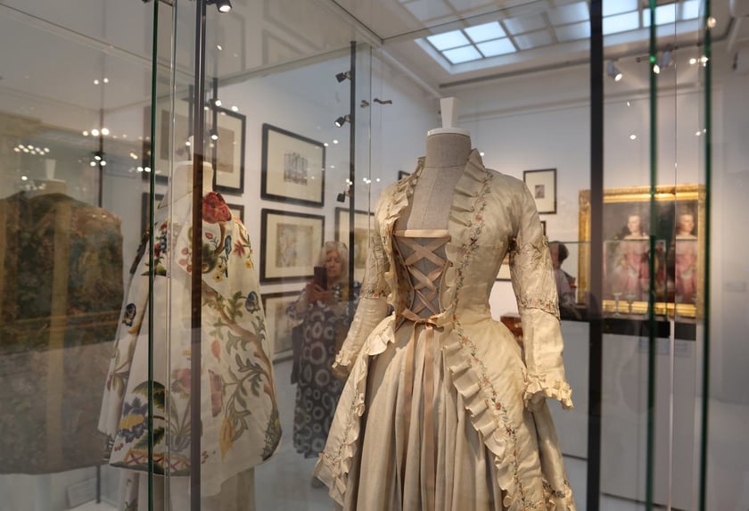 Niezwykła wystawa &bdquo;Szaleństwo rokoka!&rdquo; w Pawilonie Czterech Kopuł, oddziale Muzeum Narodowego&nbsp;