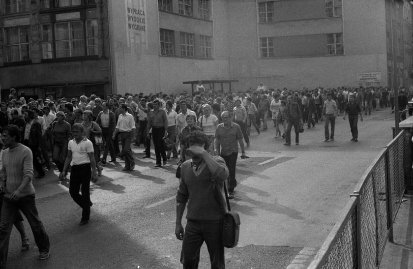 Manifestacje na ulicach Wrocławia w sierpniu 1982 roku