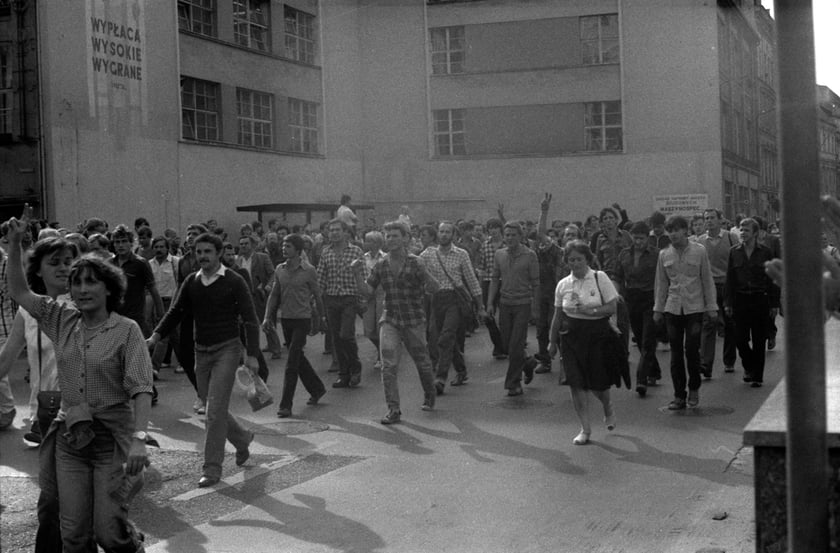 Manifestacje na ulicach Wrocławia w sierpniu 1982 roku