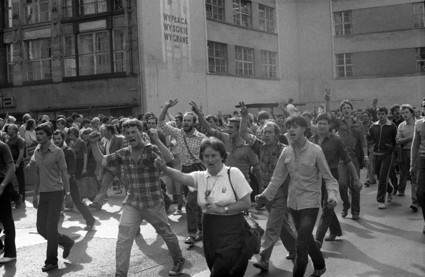 Manifestacje na ulicach Wrocławia w sierpniu 1982 roku