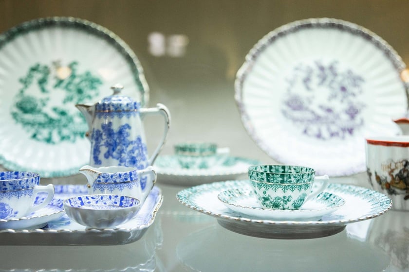 Eksponaty na wystawie &bdquo;Śląsk: kraina porcelany&rdquo; w Starym Ratuszu. Obejrzymy je do końca grudnia 2023