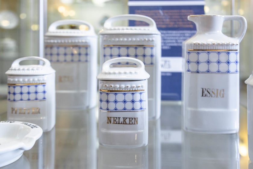Eksponaty na wystawie &bdquo;Śląsk: kraina porcelany&rdquo; w Starym Ratuszu. Obejrzymy je do końca grudnia 2023