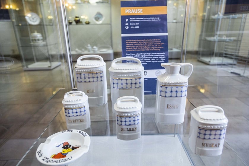 Eksponaty na wystawie &bdquo;Śląsk: kraina porcelany&rdquo; w Starym Ratuszu. Obejrzymy je do końca grudnia 2023