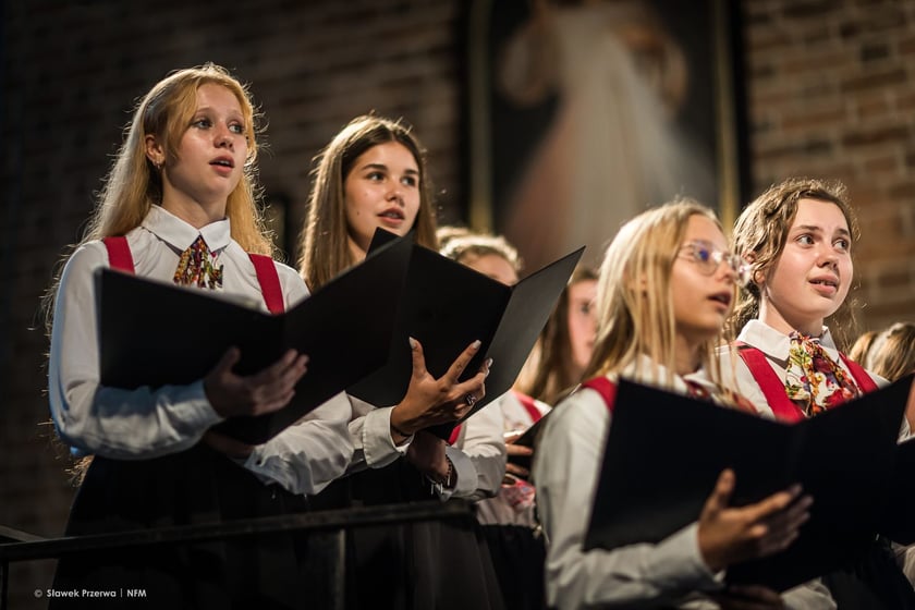 Koncert w Kolegiacie św. Krzyża i Bartłomieja z udziałem m.in. Ch&oacute;ru Dziewczęcego NFM