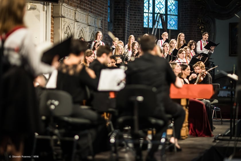 Koncert w Kolegiacie św. Krzyża i Bartłomieja z udziałem m.in. Ch&oacute;ru Dziewczęcego NFM