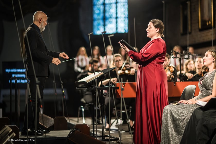 Kontralt Margherita Maria Sala. Koncert w Kolegiacie św. Krzyża i Bartłomieja z udziałem m.in. Ch&oacute;ru Dziewczęcego NFM