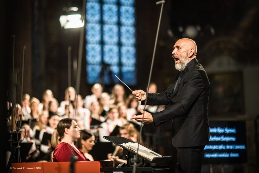Koncert w Kolegiacie św. Krzyża i Bartłomieja z udziałem m.in. Ch&oacute;ru Dziewczęcego NFM
