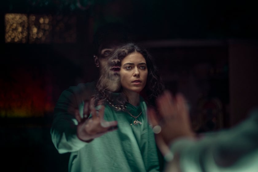 Kadr z serialu "Infamia" Netflixa