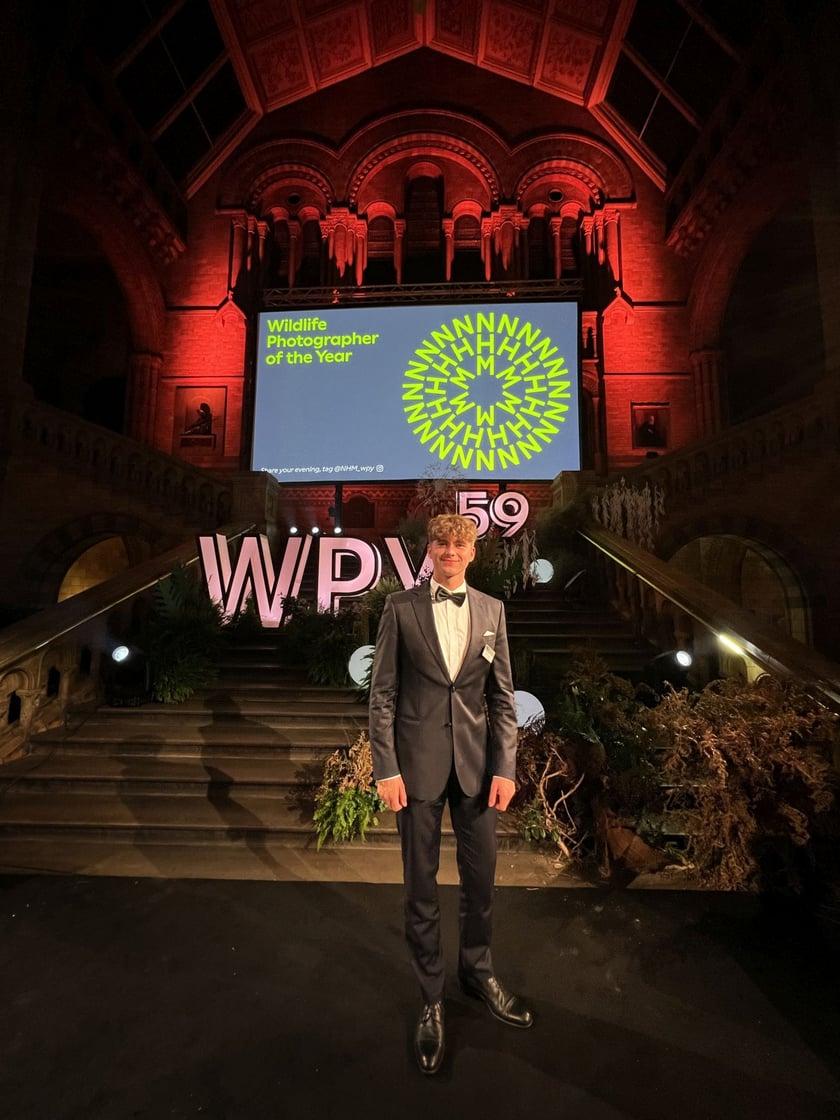 Mateusz Piesiak podczas gali w Muzeum Historii Naturalnej w Londynie